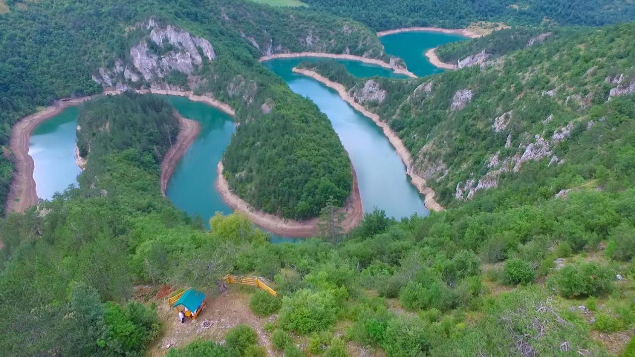 הוילה Kosanica Eco Camp Drno Brdo מראה חיצוני תמונה