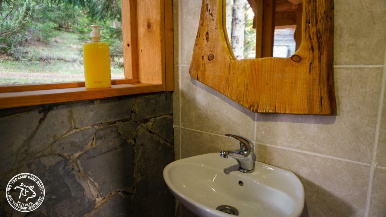 הוילה Kosanica Eco Camp Drno Brdo מראה חיצוני תמונה